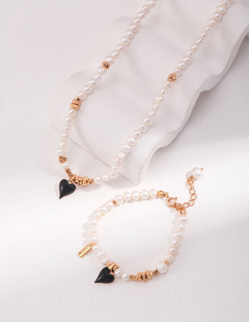 Gloria Pearl Necklace