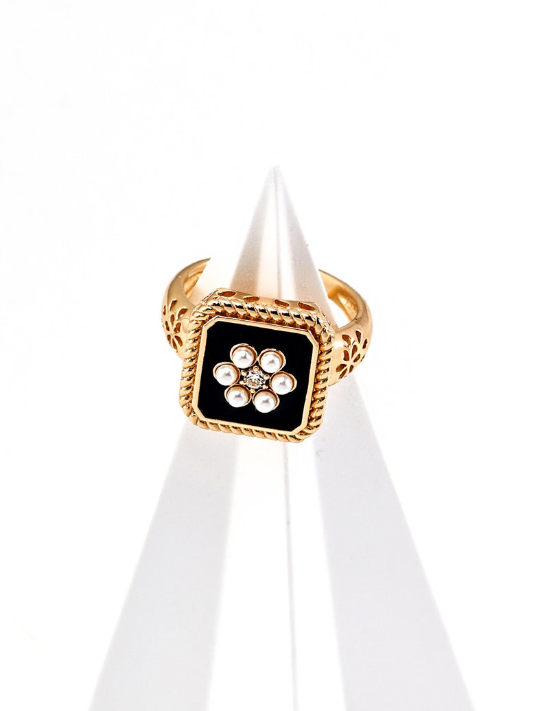 Cecily Pearl Ring