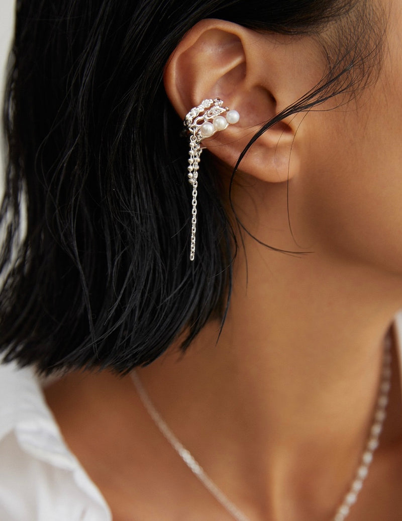 Elva Pearl Ear Cuff