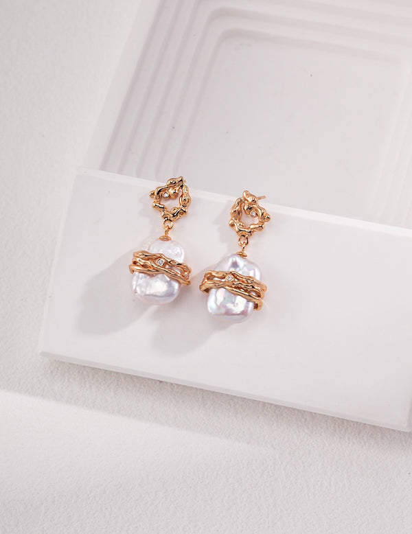 Cathy Pearl Earrings