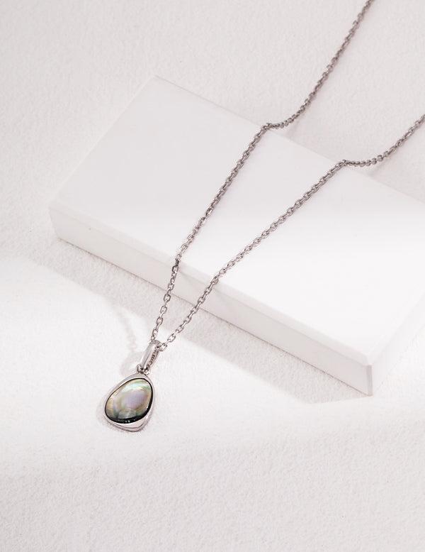 Una Mother of Pearl Pendant