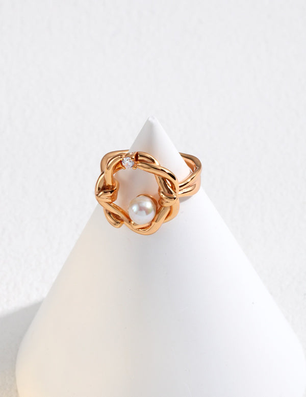 Wanda Pearl Ring