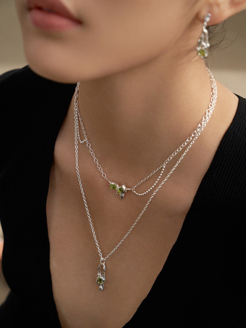 Vera Peridot Long Necklace