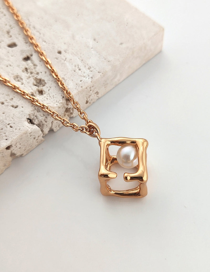 Cube Pearl Necklace