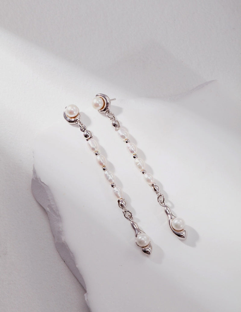 Dripping Pearl Drop Earrings