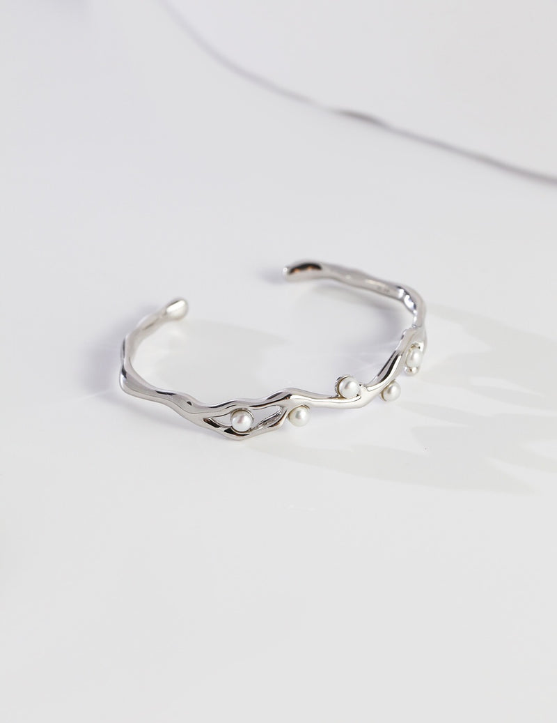 Cloud Pearl Bangle